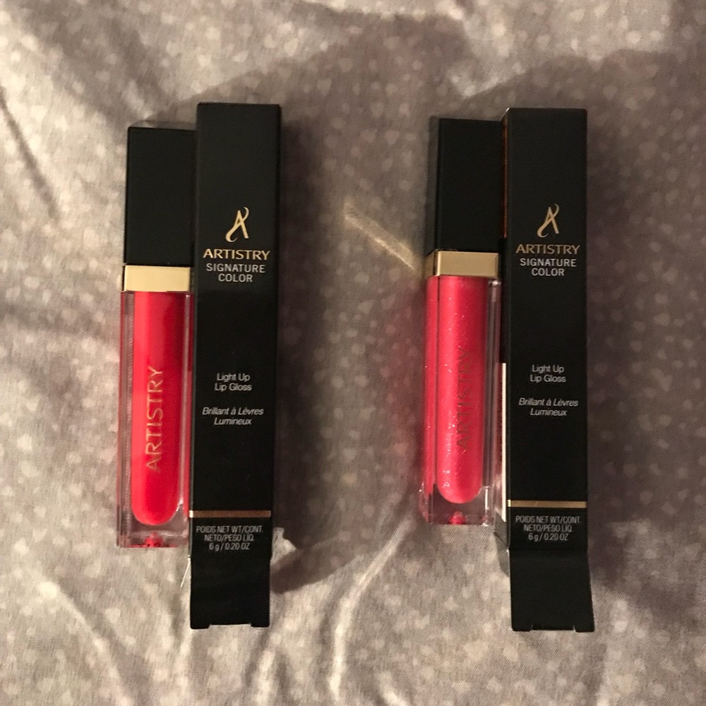 Artistry Light Up Lip Gloss Bundle